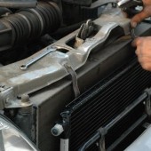 Замена радиатора кондиционера - Сервис для Mercedes-Benz