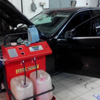     Mercedes-Benz Vito -      | 